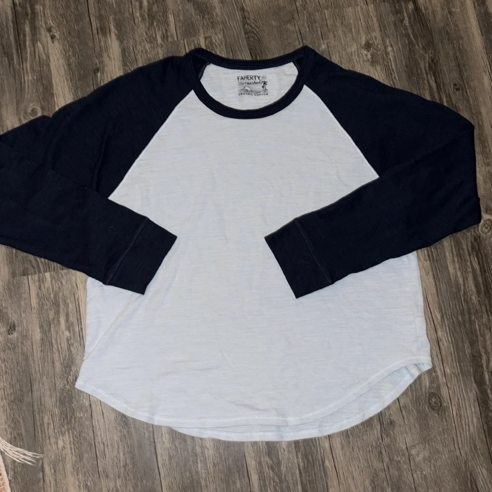 Faherty woman’s Cloud Long Sleeve Baseball Tee XL 
Organic cotton - Picture 5 of 8
